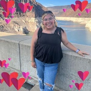 Meet your Posher, Destiny